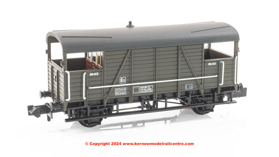 378-028A Graham Farish SECR 25T Dance Hall Brake Van