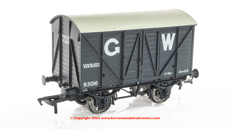 944013 Rapido Diagram V16 Van number 93016 in GWR Grey