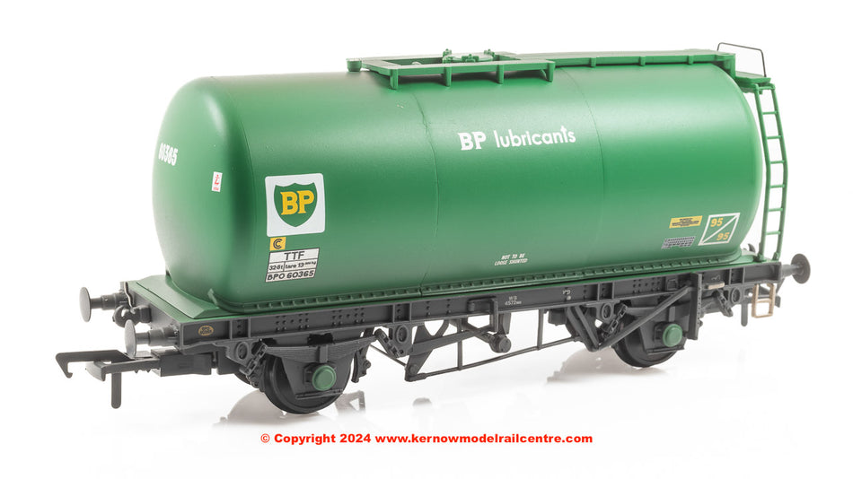 37-590A Bachmann BR 45T TTF Tank Wagon 'BP Lubricants' Green [W]