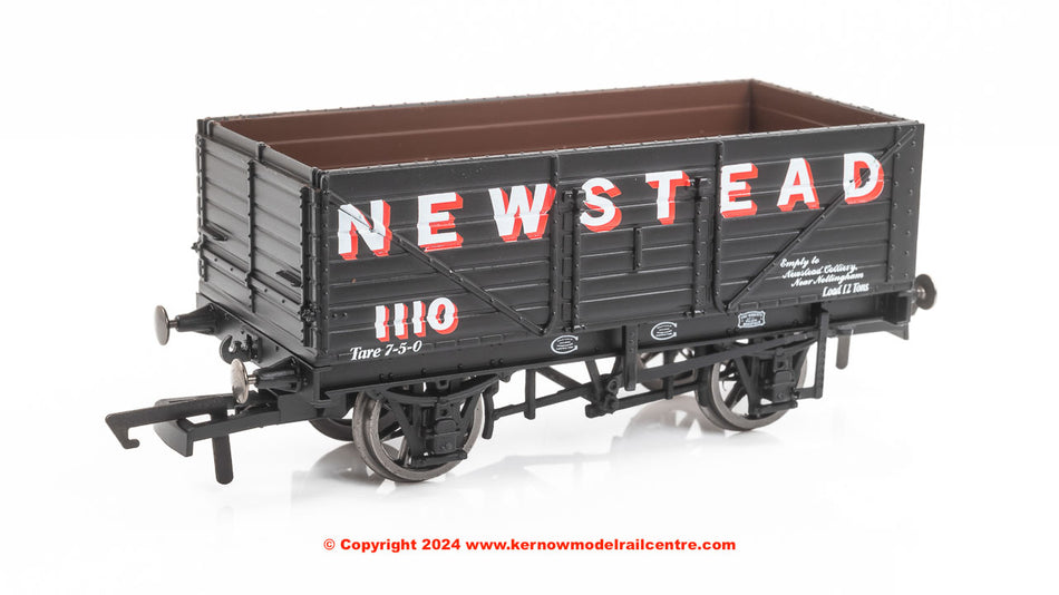 R60103 Hornby Triple Wagon Pack