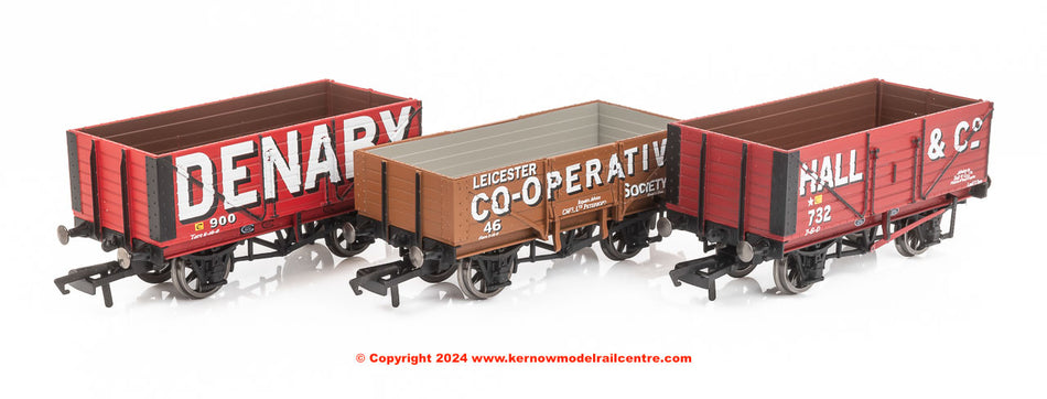 R60104 Hornby Triple Wagon Pack