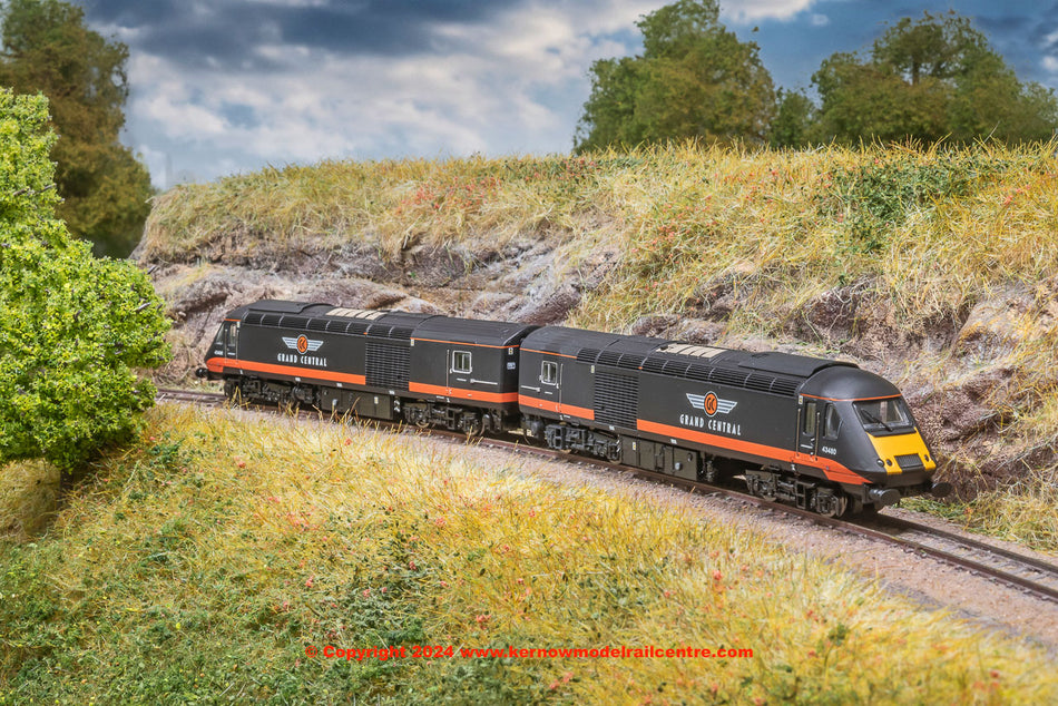 2D-019-204 Dapol Class 43 HST Grand Central Twin Pack
