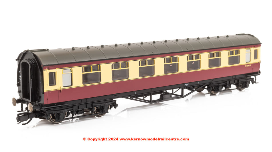 TT4037A Hornby BR 57ft Corridor Third Coach M1842M - Era 4