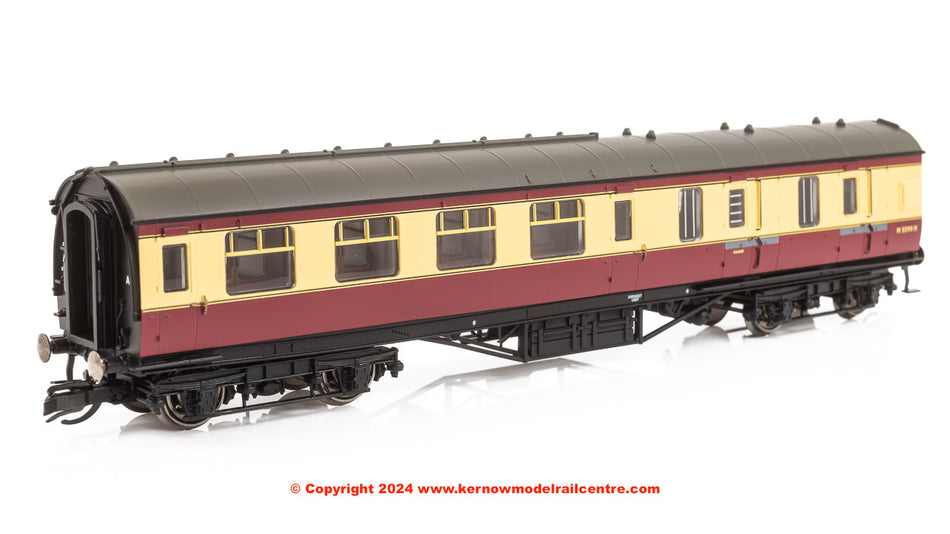 TT4038A Hornby LMS 57ft Brake Third Coach number M5598M in BR