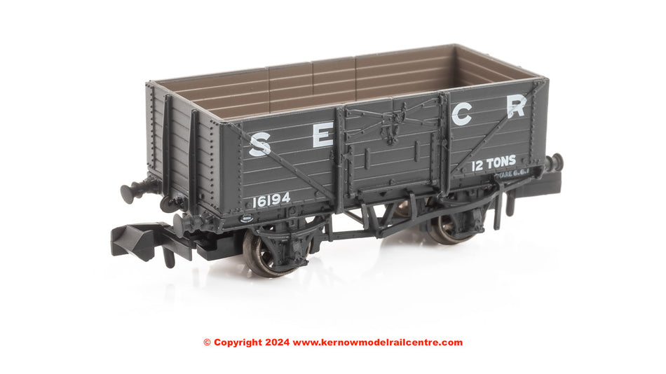 942003 Rapido Wagon Pack 3 - SECR Livery