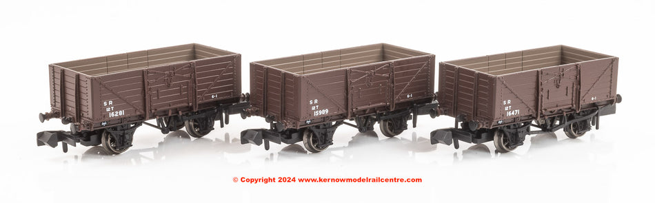 942011 Rapido Wagon Pack 3 - SR Post 1936 Livery