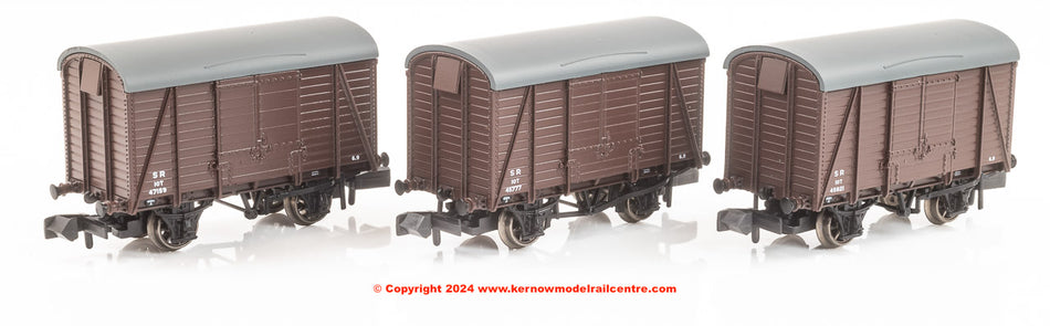 942012 Rapido Wagon Pack 3 - SR Post 1936 Livery