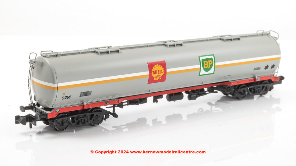 373-564 Graham Farish BR 102T TEA Bogie Tank Wagon Shell/BP