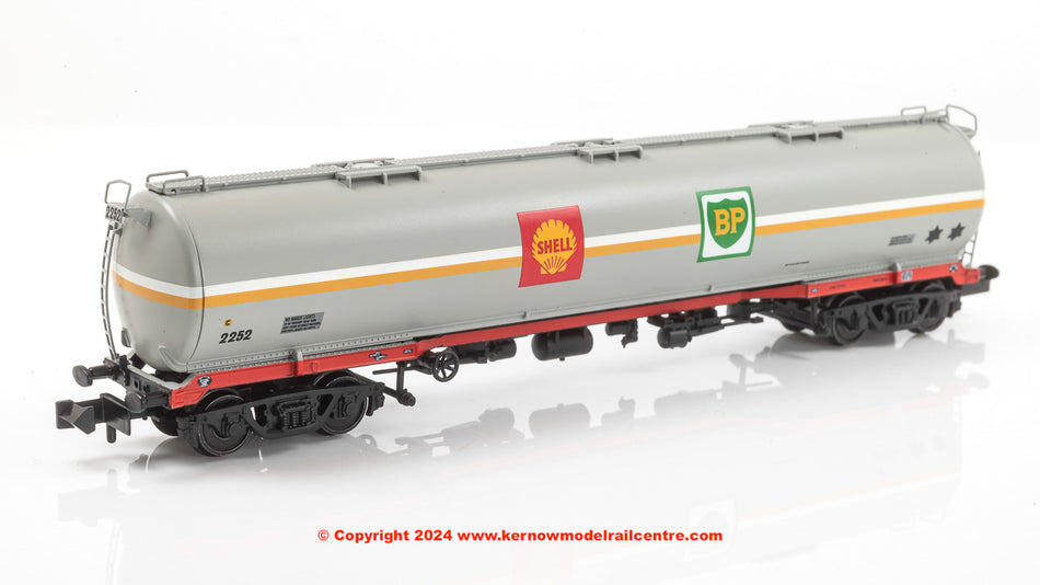 373-564 Graham Farish BR 102T TEA Bogie Tank Wagon Shell/BP