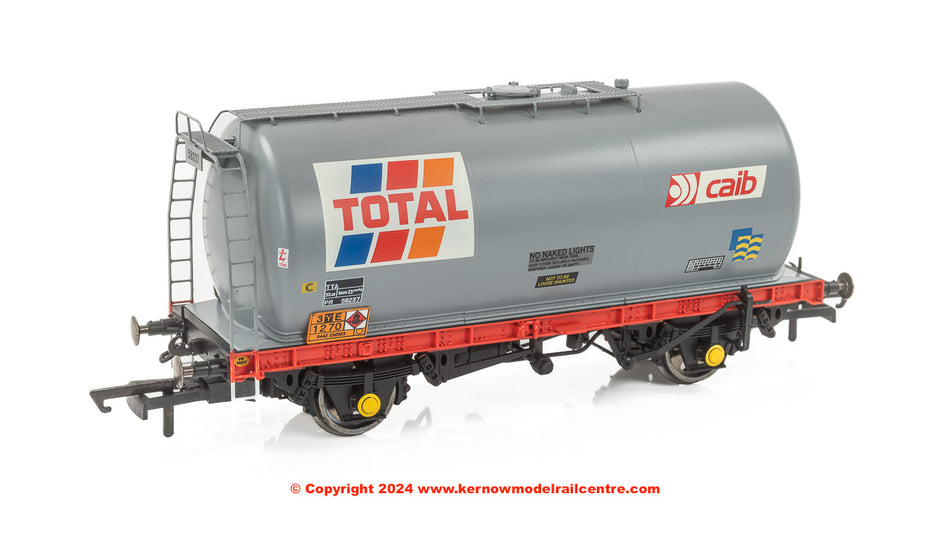 R60258 Hornby TTA Tank Wagon Triple Pack - Total - Era 7