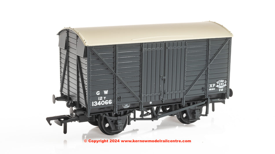 37-730D Bachmann GWR 12T Ventilated Van GWR Grey