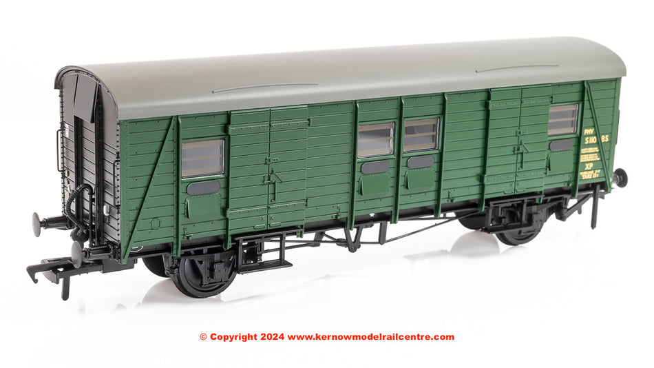 39-527A Bachmann SR PMV Parcels & Miscellaneous Van BR Green