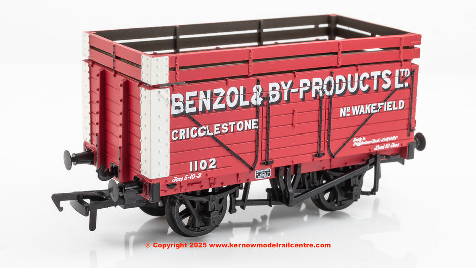 37-177A Bachmann 7 Plank Wagon with Coke Rails Benzol