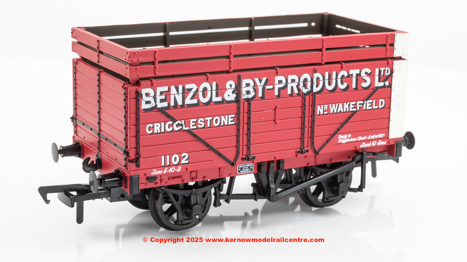 37-177A Bachmann 7 Plank Wagon with Coke Rails Benzol