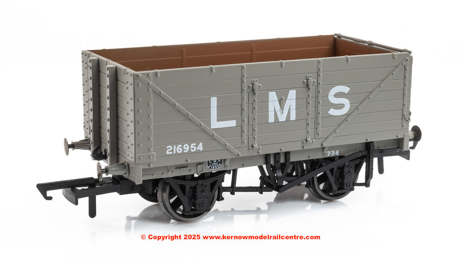 OR76MW7036 Oxford Rail 7 Plank Wagon number 216954 - LMS Grey