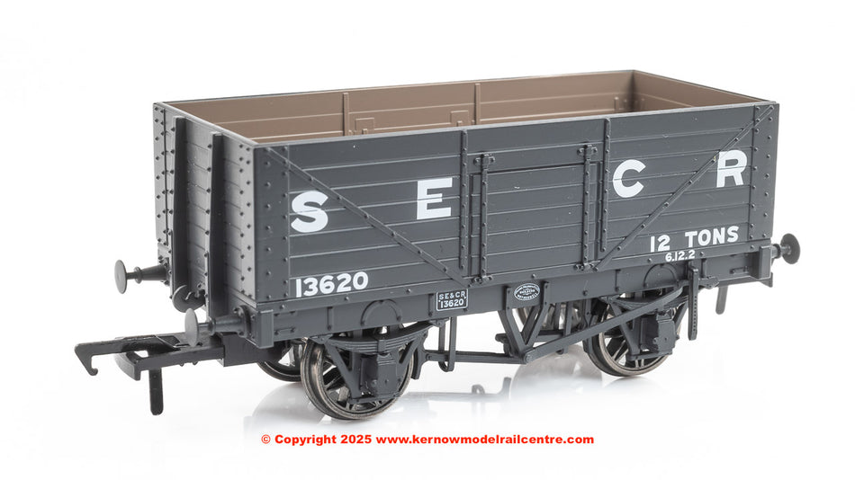 967403 Rapido SECR D1357 7 Plank Wagon SECR (Late) No.13620