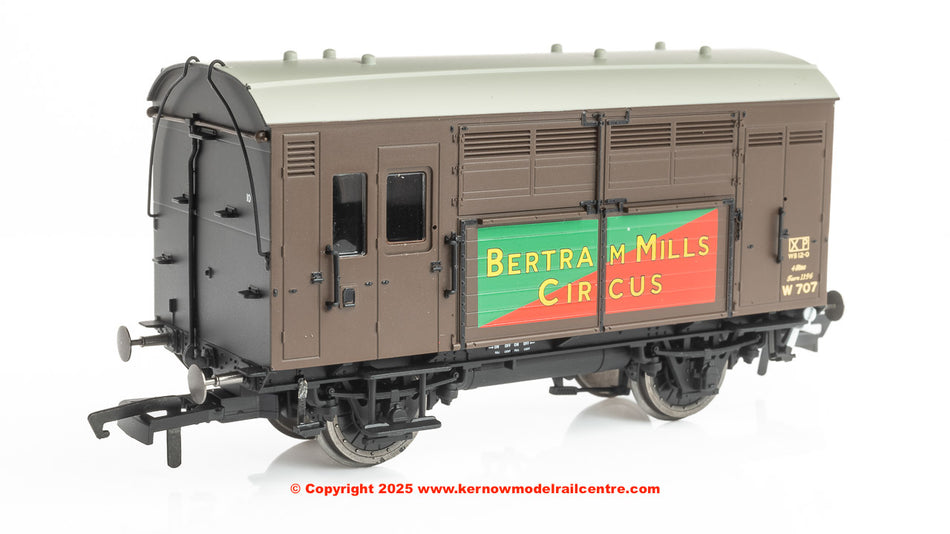 R60278 Hornby GWR Horse Box number 707 - BR Brown Bertram Mills