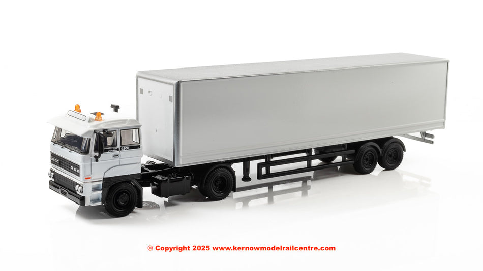 SP184A Oxford Diecast DAF 3300 Short Van Trailer White