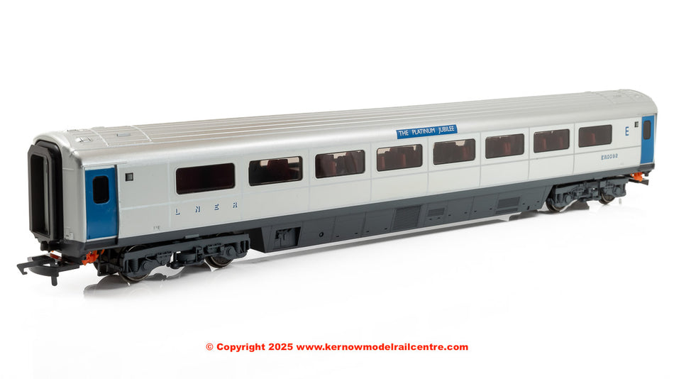 R40355C Hornby Platinum Jubilee of Queen Elizabeth II Mk3