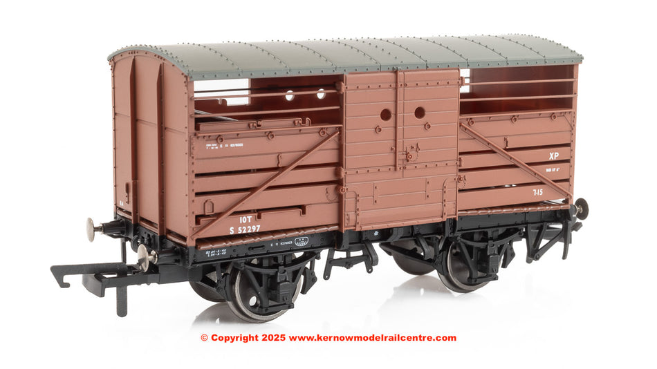 R60288 Hornby BR Ex SR Cattle Wagon 52297