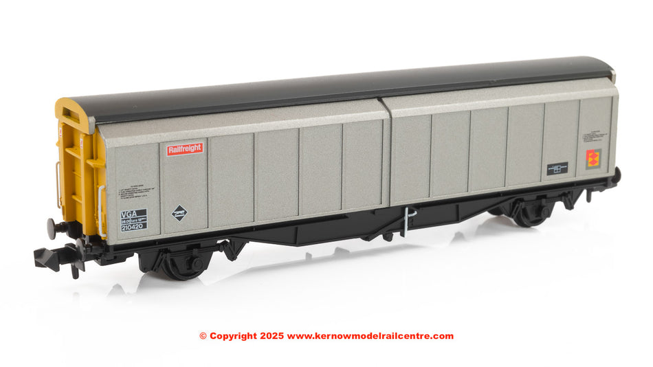 373-602E Graham Farish BR VGA Van BR Railfreight Distribution