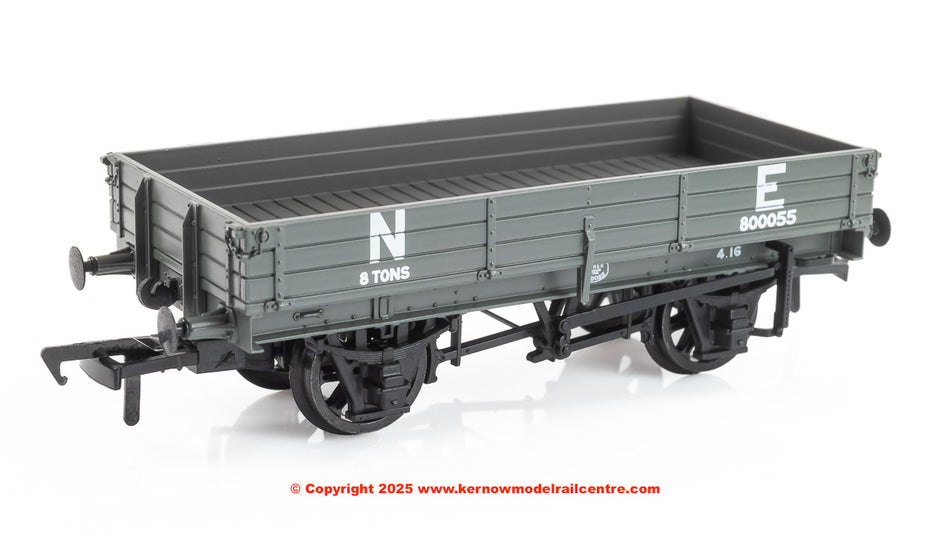 37-944 Bachmann 3 Plank Wagon North Eastern Railway 'NE' Grey