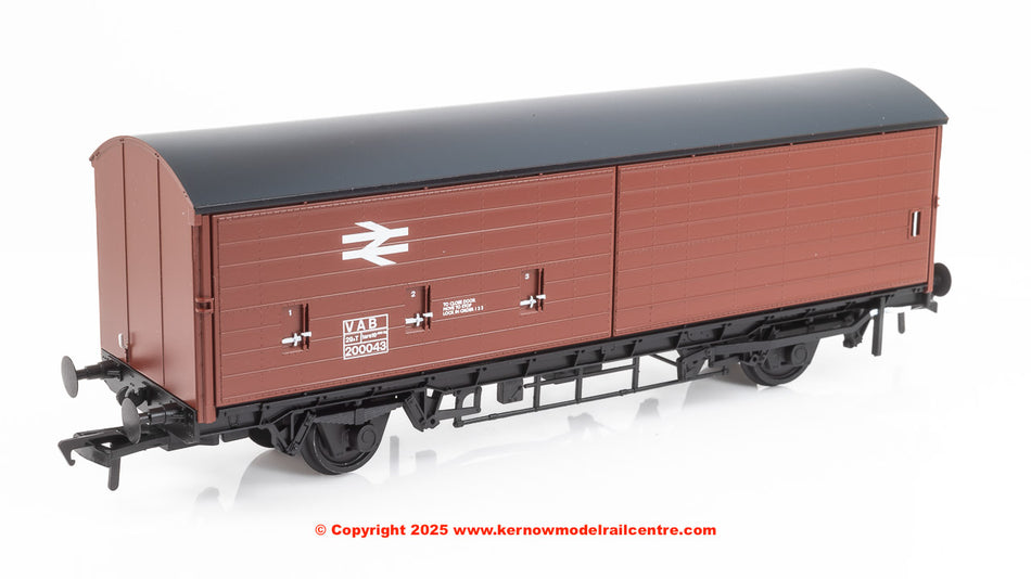 38-123 Bachmann BR VAB Van number 200043 - BR Freight Brown