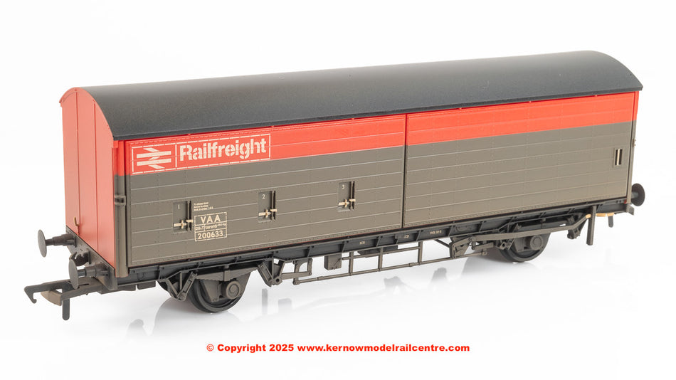 38-128B Bachmann BR VAA Van BR Railfreight Red & Grey [W]