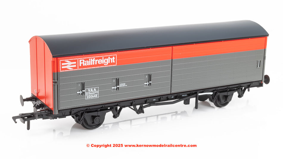 38-128A Bachmann BR VAA Van BR Railfreight Red & Grey