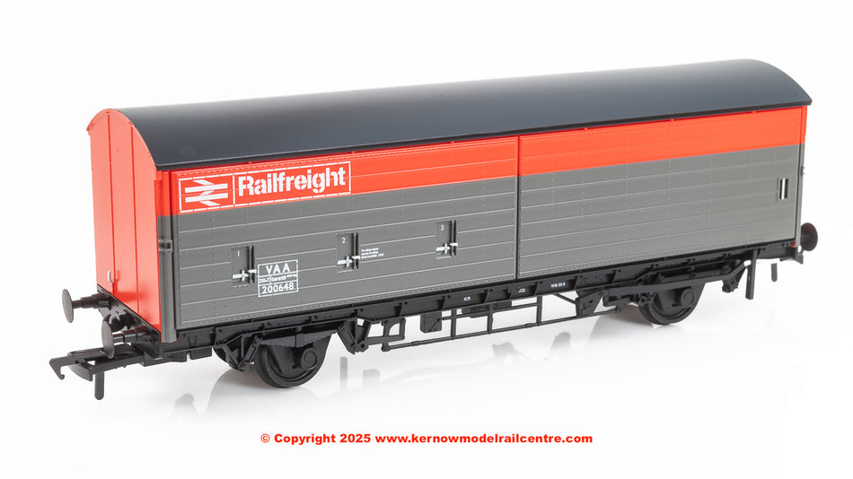38-128A Bachmann BR VAA Van BR Railfreight Red & Grey