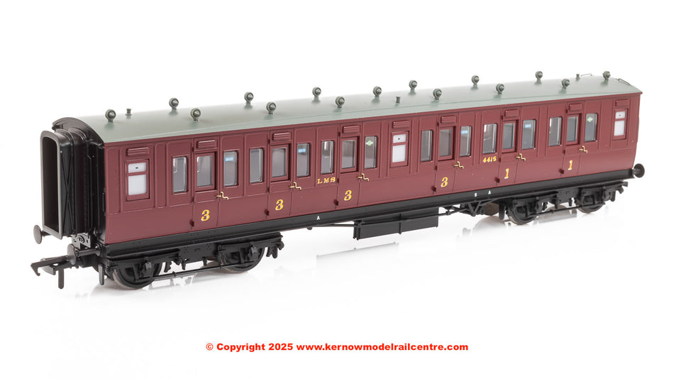 39-863 Bachmann LNWR 50ft Arc Roof Composite Corridor LMS