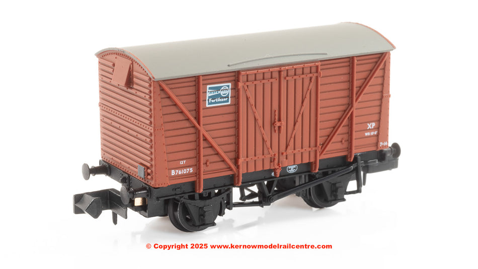 373-705A Graham Farish BR 12T Vent. Van Planked Sides BR Bauxite