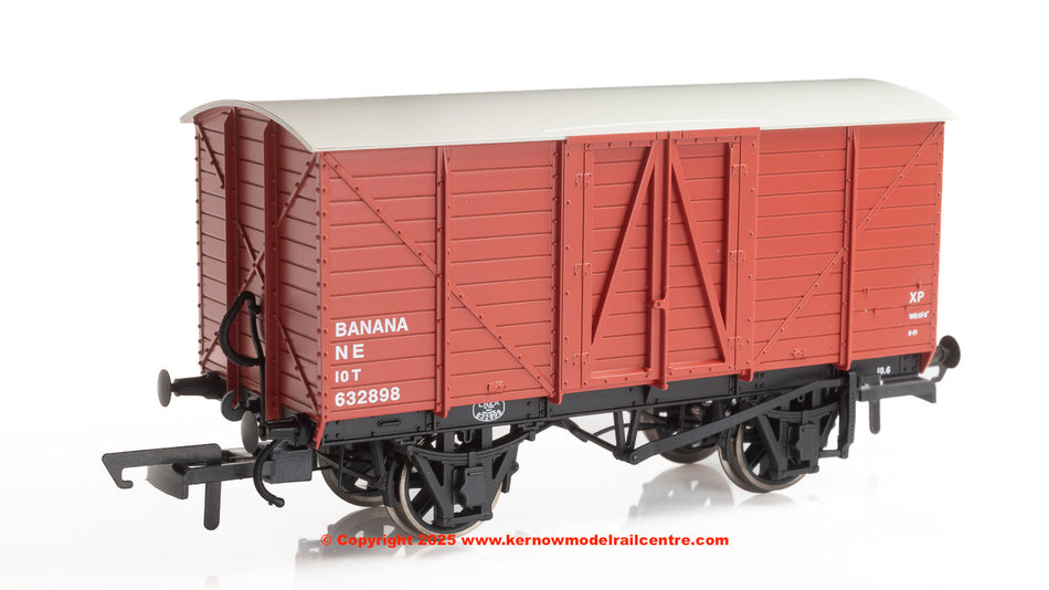 OR76BAN003C Oxford Rail GE Banana Van LNER (Post 1937) 632898
