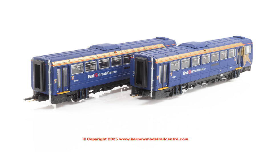 2D-142-009 Dapol Class 142 2 Car Pacer DMU - 142 070