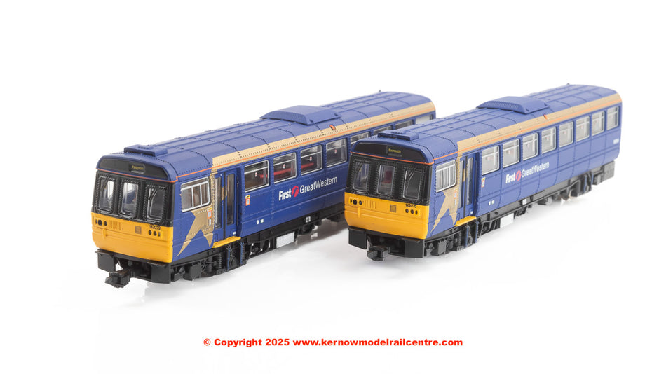 2D-142-009 Dapol Class 142 2 Car Pacer DMU - 142 070