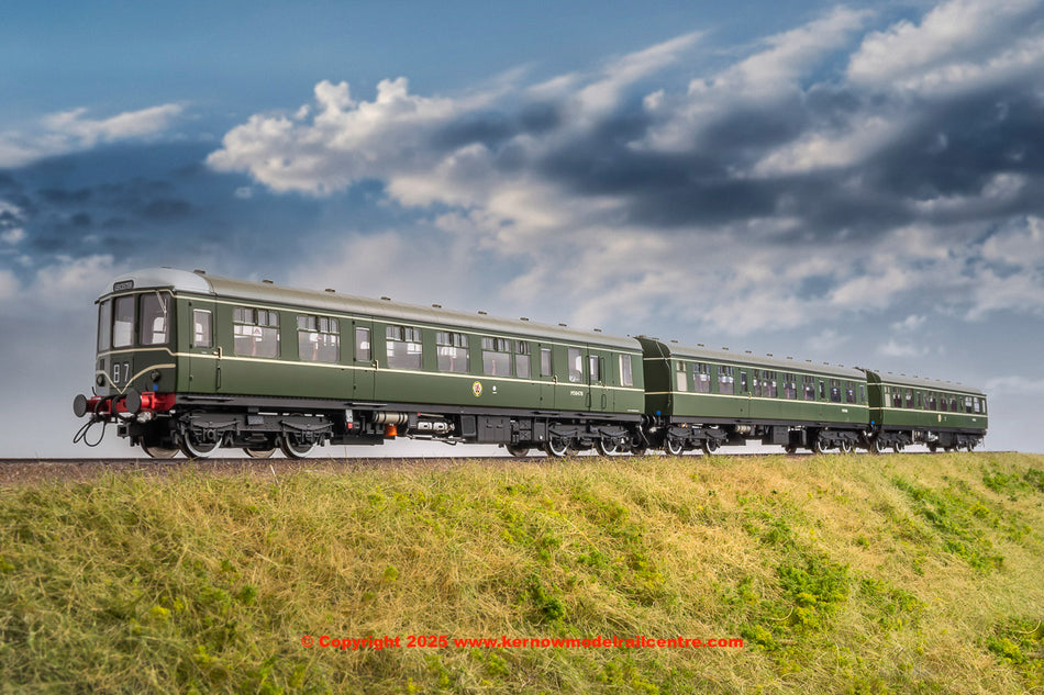 1451 Heljan Class 104 3 Car DMU Set in BR Green livery