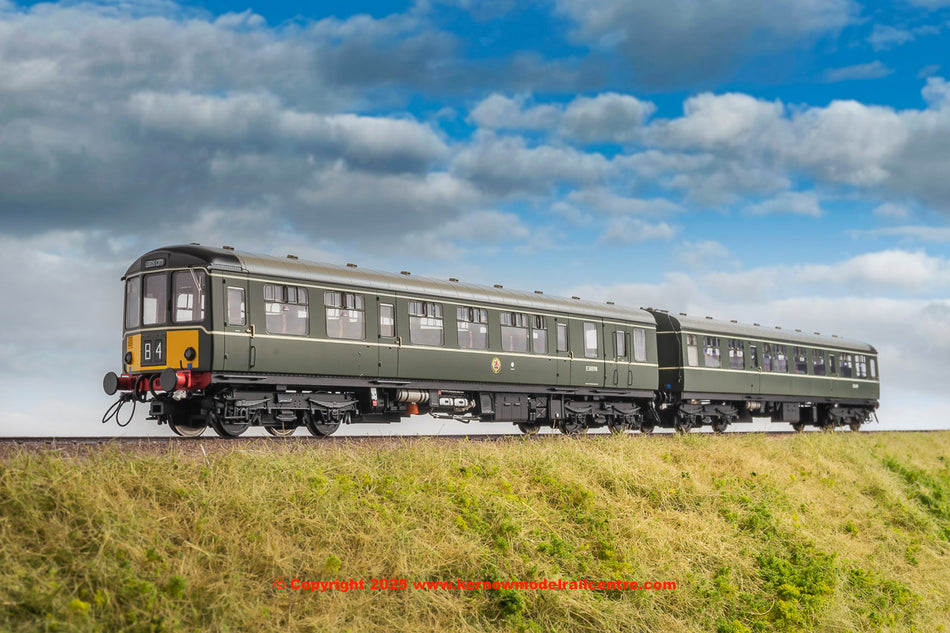 1452 Heljan Class 104 2 Car DMU Set in BR Green livery
