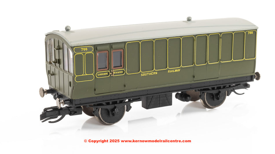 TT4054 Hornby SR 4 Wheel Coach 3rd Class Brake Baggage