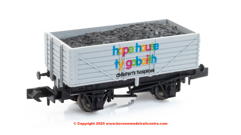 2F-071-116 Dapol 7 Plank Hope House Charity Wagon