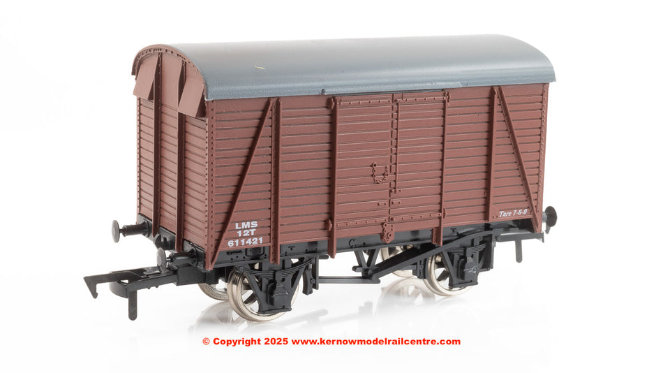 4F-021-003 Dapol Box Van number 611421 in LMS Brown livery