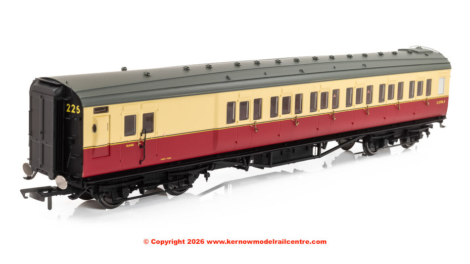 R40463A Hornby BR Maunsell Brake Third class S3756S Set 226