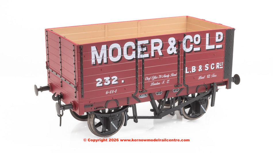 K7074 Dapol 7 Plank Open Wagon number 232 Moger & Son London