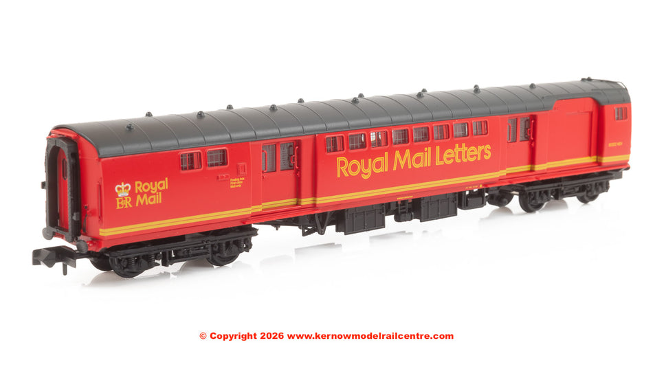 374-903A Graham Farish BR Mk1 POS Post Office Sorting Van Royal