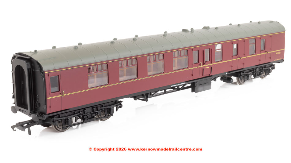 R40515 Hornby BR MK1 Brake Corridor 2nd BSK Coach number M35125