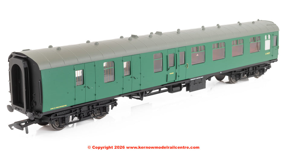 R40516 Hornby BR MK1 Brake Corridor 2nd BSK Coach number S34257