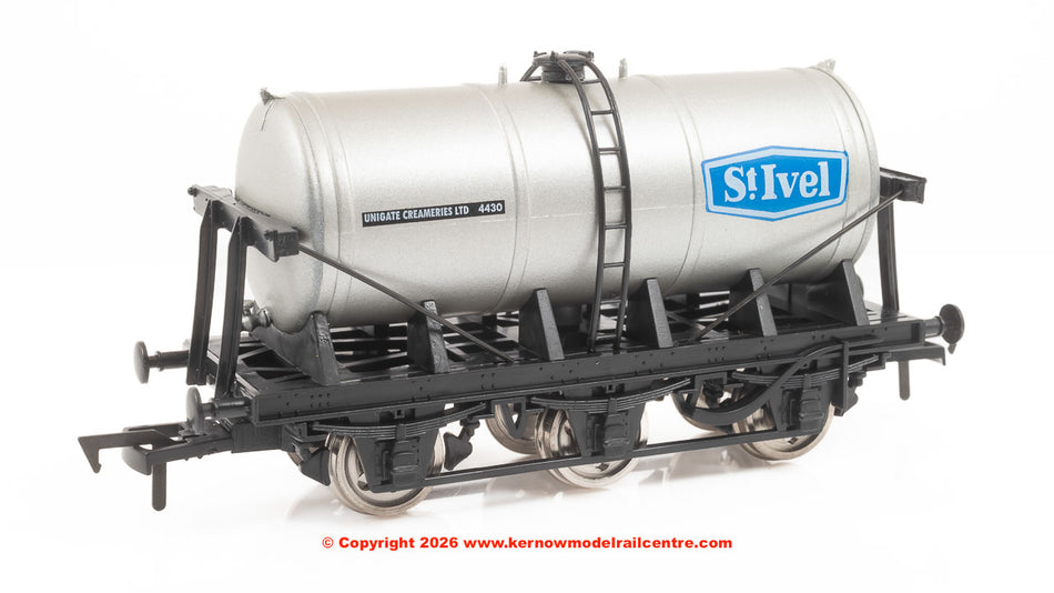 4F-031-143 Dapol 6 Wheel Milk Tanker St Ivel