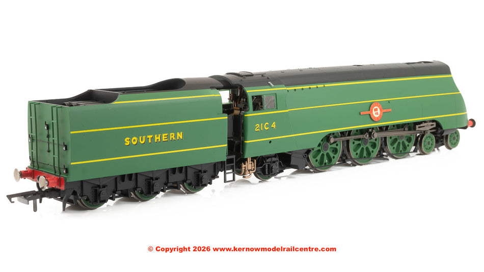 R30560SS Hornby SR Merchant Navy Cunard White Star Line 21C4