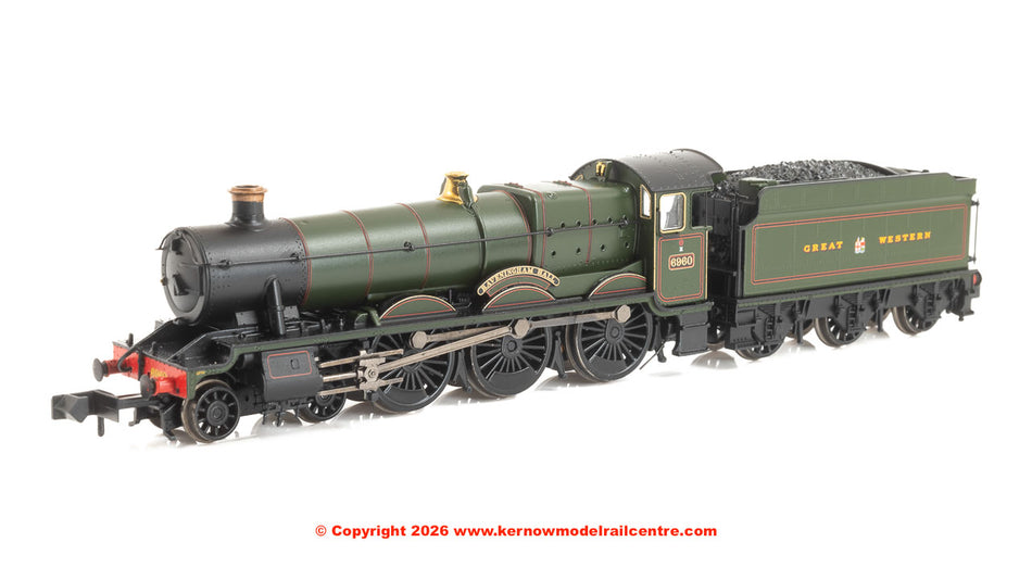 372-450 Graham Farish GWR Modified Hall 6960 Raveningham Hall