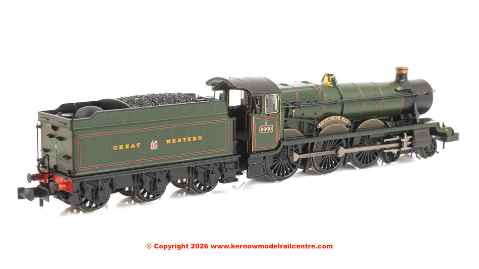 372-450SF Graham Farish GWR Modified Hall 6960 Raveningham Hall