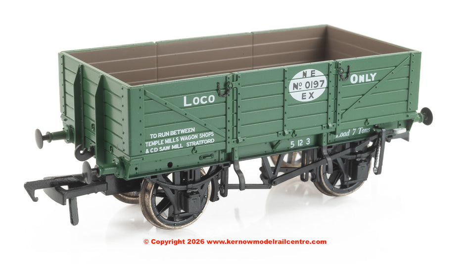 972013 Rapido GER Dia.17 5-plank - LNER Loco No.0197